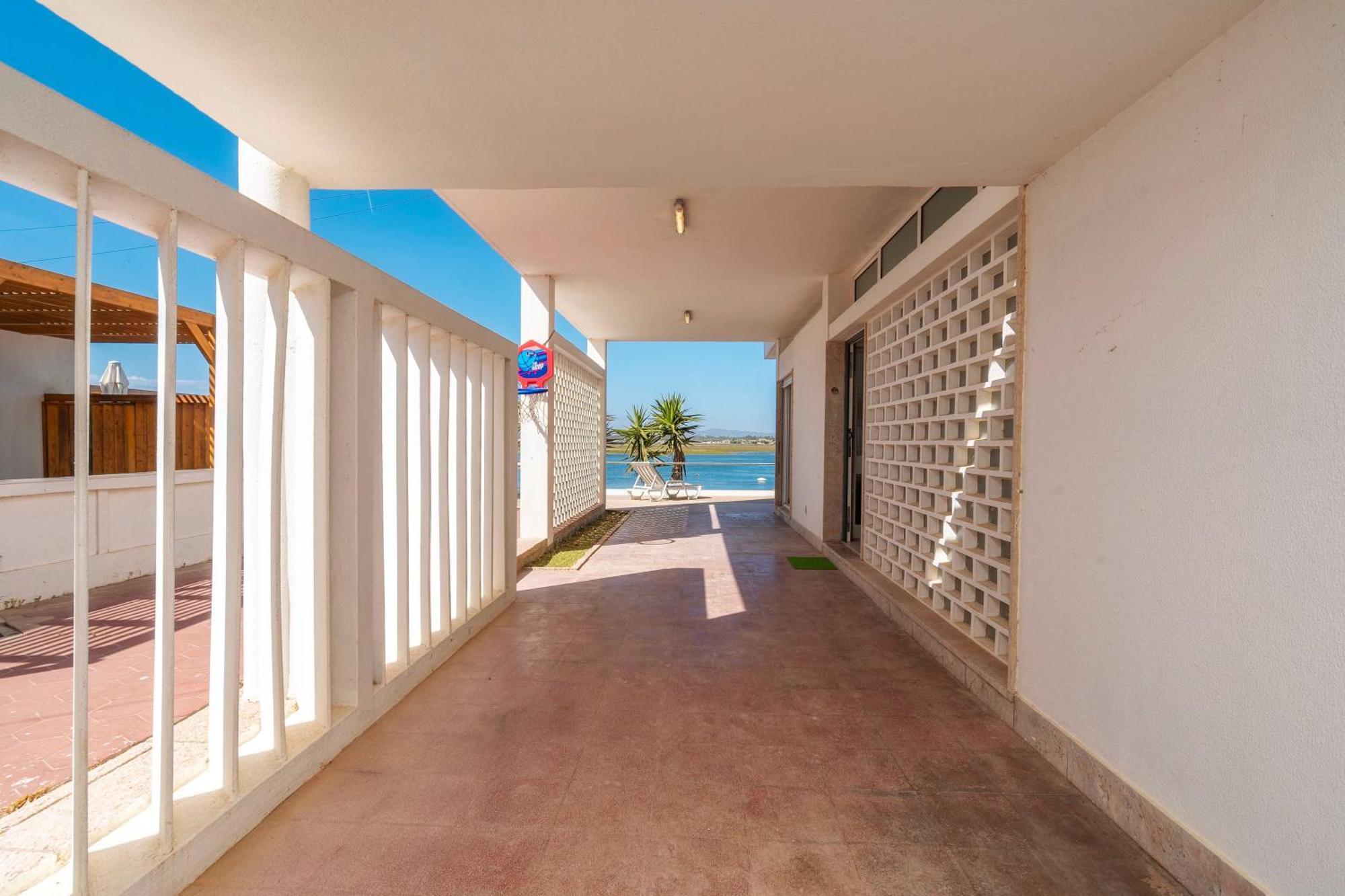 Sundance Beach House Faro Bagian luar foto